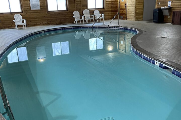 Pool 6 of 65