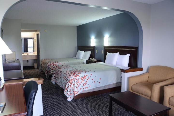 Room 15 of 26