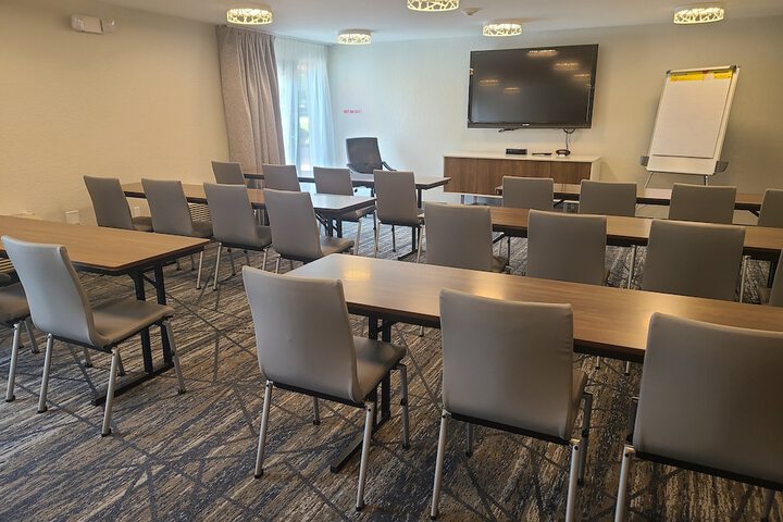 Holiday Inn Express & Suites Ft. Lauderdale N - Exec Airport by IHG