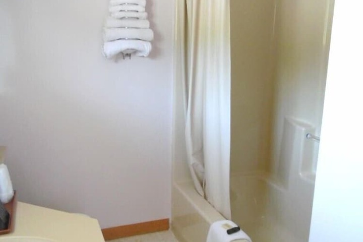 Room 8 of 45