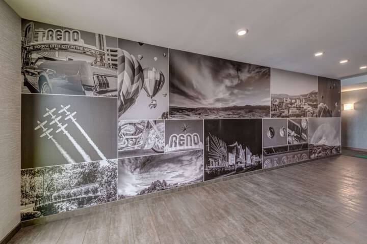 Hotel Interior 10 of 25