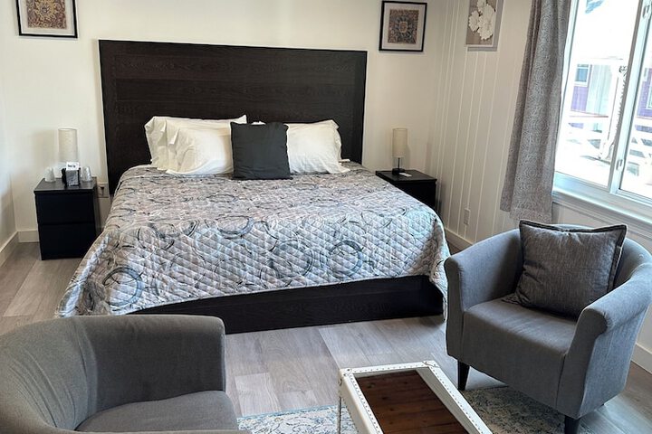 Room 11 of 22