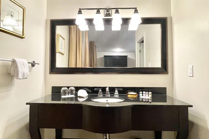 Room 50 of 124