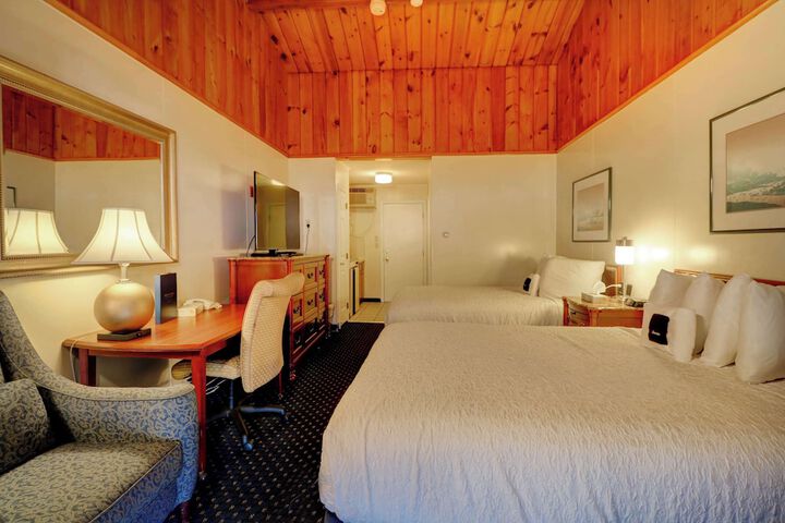 Hotel 2 of 317