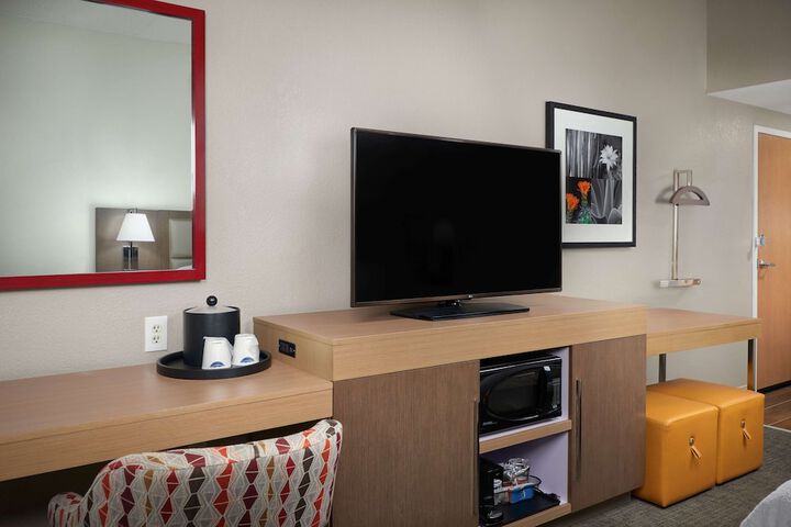 Room 21 of 36