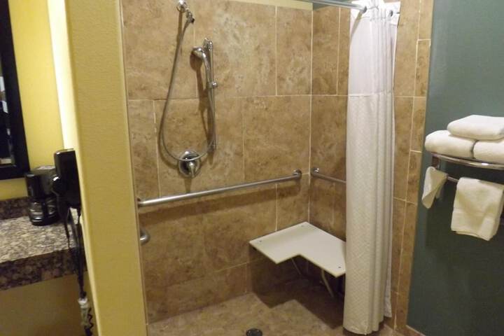 Room 18 of 26