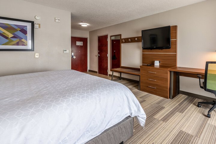 Room 14 of 45