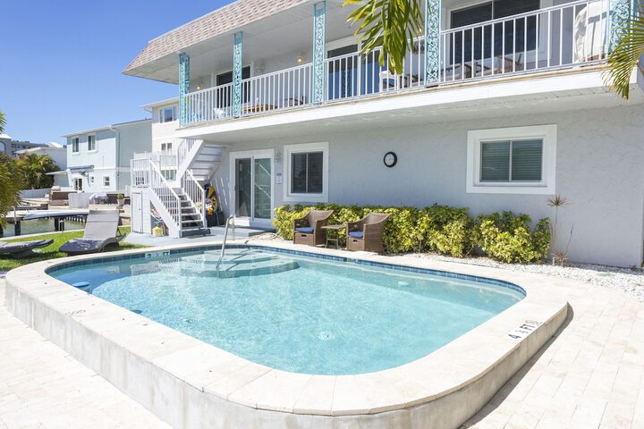 Waterfront & Pool B Star5vacations