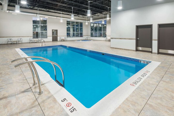 Pool 2 of 25