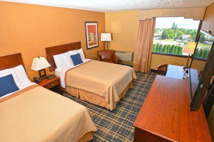 Room 10 of 30