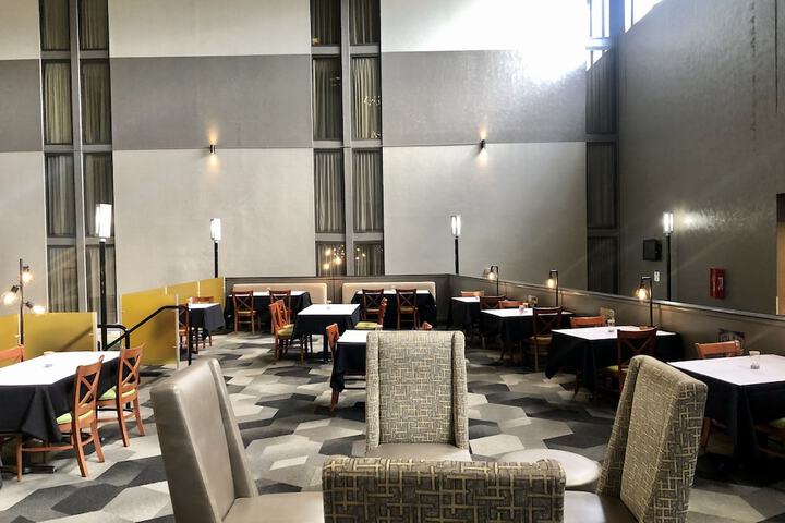 Dining 48 of 61