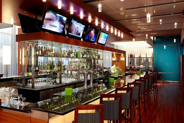 Montreal Airport Marriott In-Terminal Hotel
