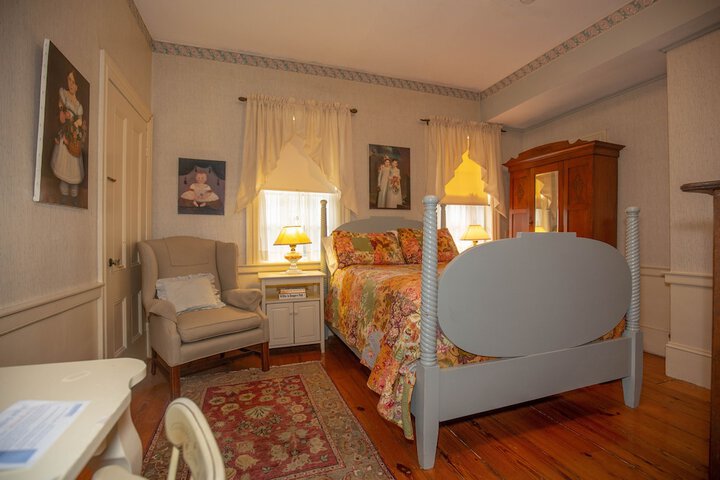 Room 48 of 115