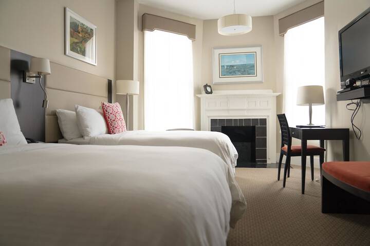 Room 16 of 30