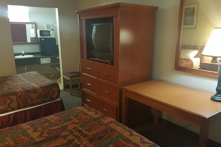 Room 9 of 30