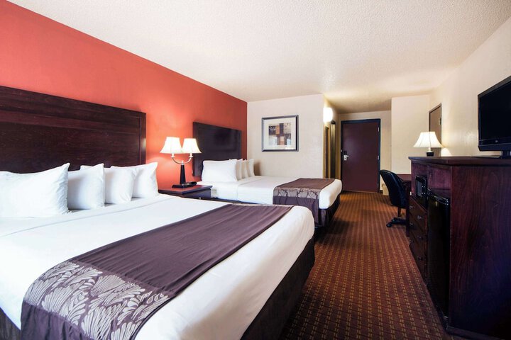 Room 20 of 48