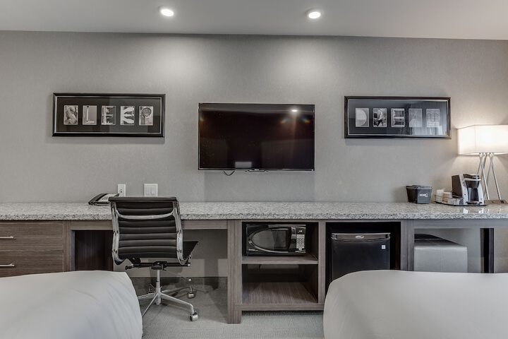 Home Inn & Suites Saskatoon South