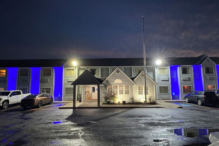 Americas Best Value Inn & Suites Ada