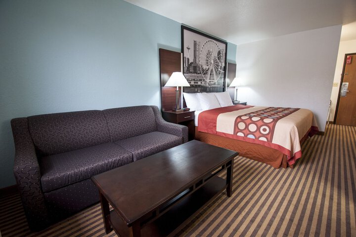Room 33 of 44