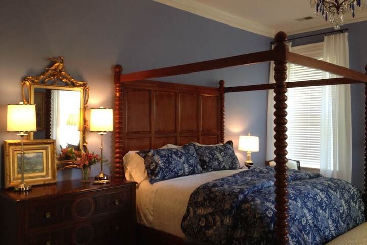 Room 33 of 83
