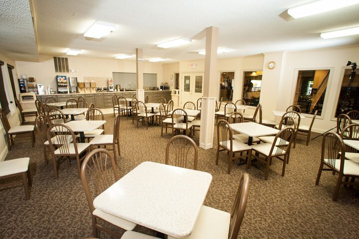 Northfield Inn Suites & Conference Center