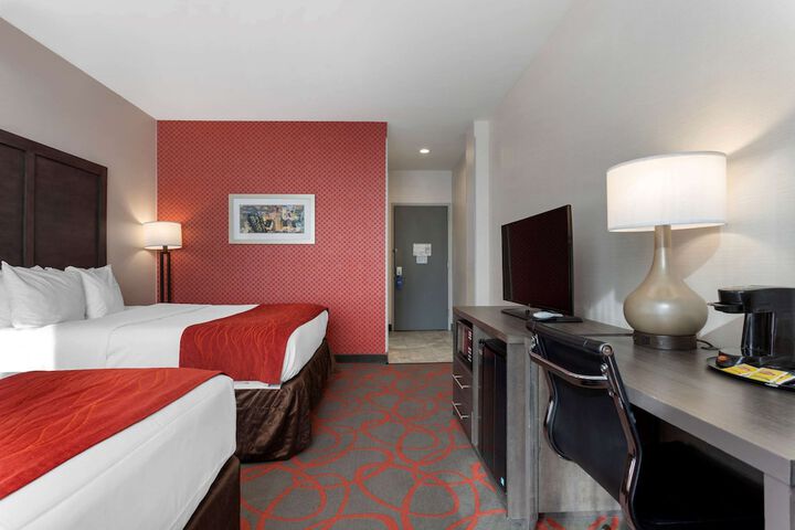 Comfort Inn & Suites near Stadium