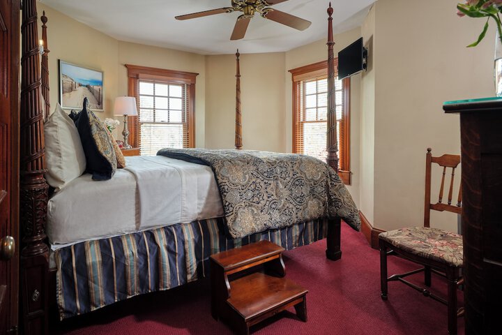 Room 63 of 112
