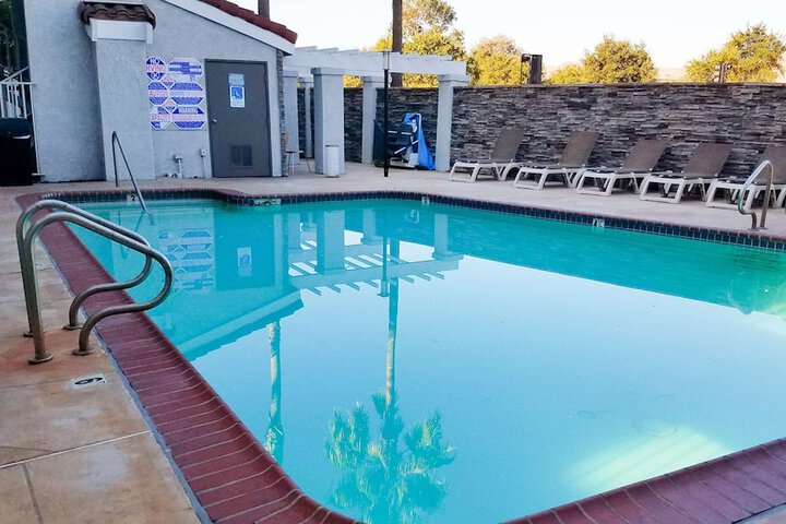 Pool 6 of 40