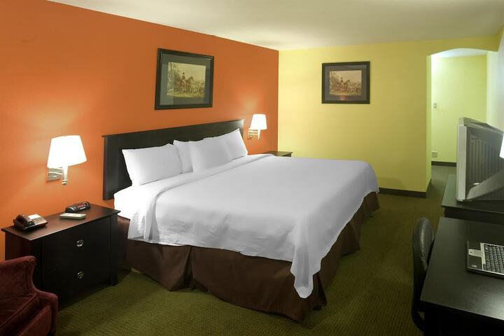 Room 7 of 14