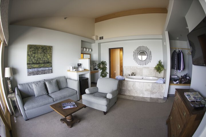Room 18 of 49