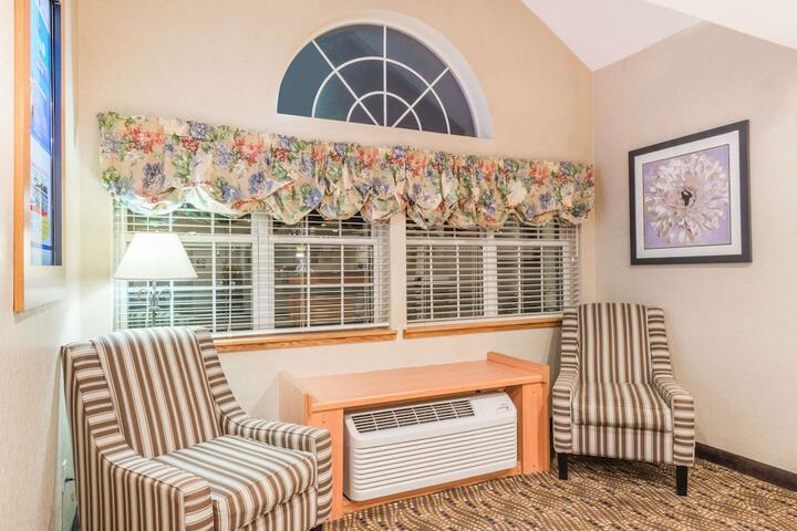 Microtel Inn & Suites by Wyndham Uncasville Casino Area
