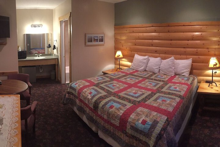 The Historic Madison Hotel Motel