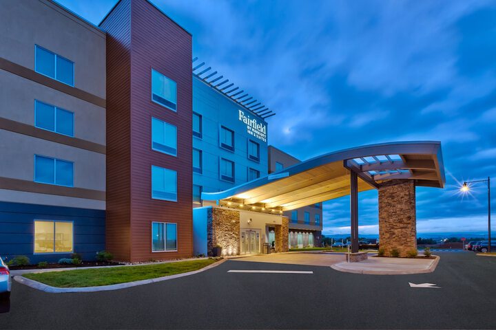 Hotel 2 of 32