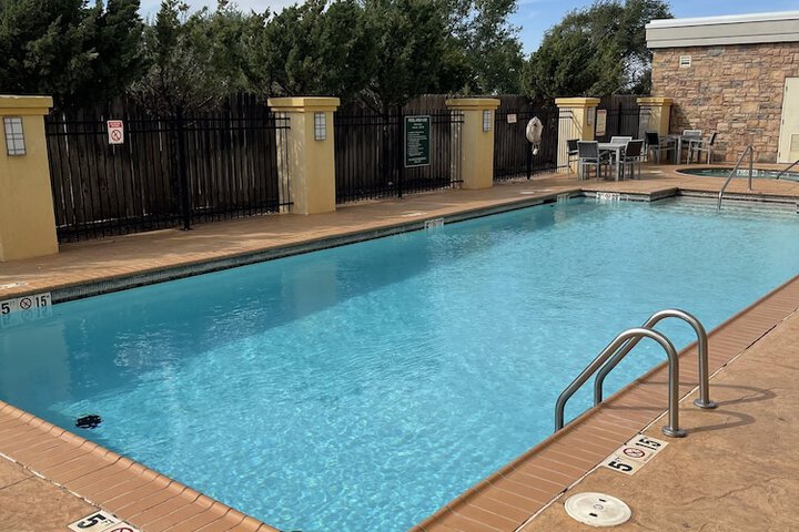 Pool 6 of 34