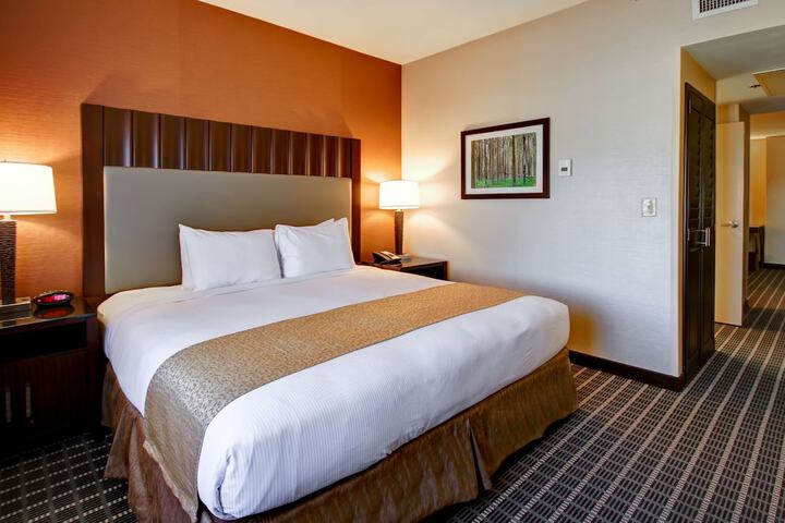 Room 42 of 90