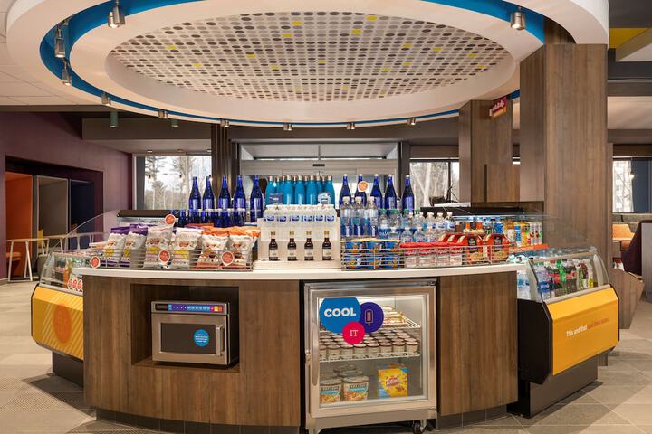 Tru by Hilton Albany Airport NY