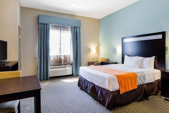 Room 16 of 34