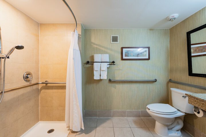Room 44 of 61