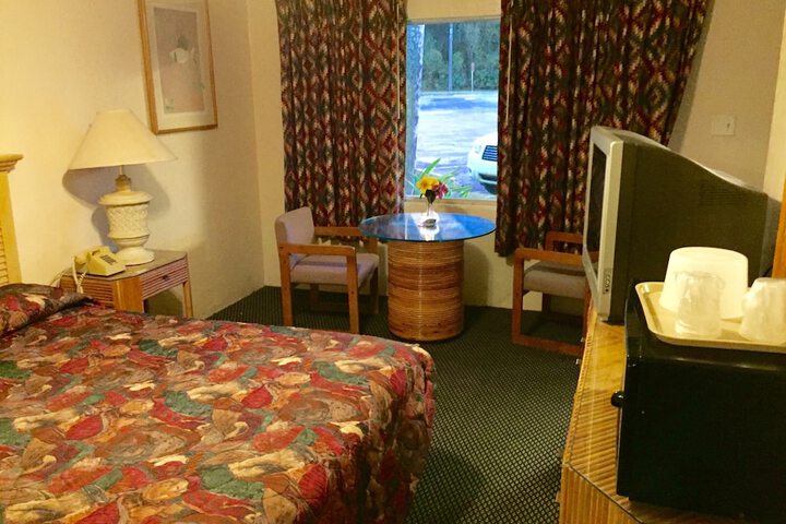 Room 12 of 24