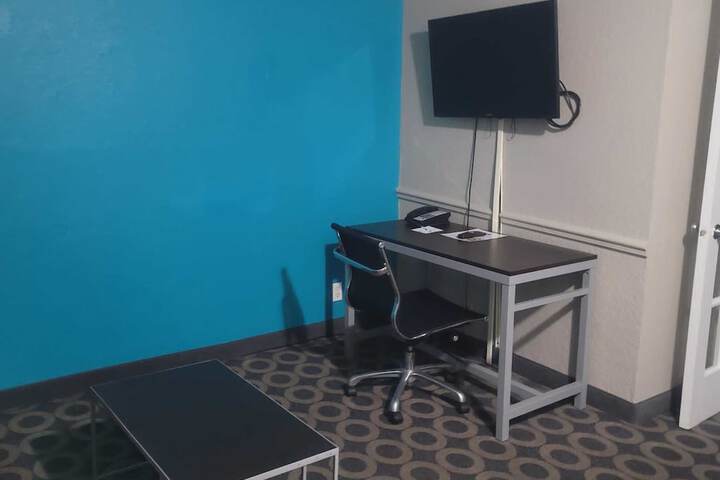 Room 34 of 44
