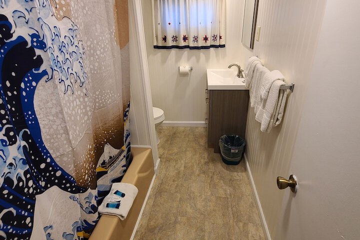 Room 10 of 22