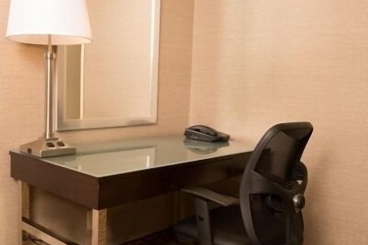 Room 21 of 39