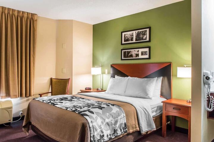 Sleep Inn & Suites of Lancaster County