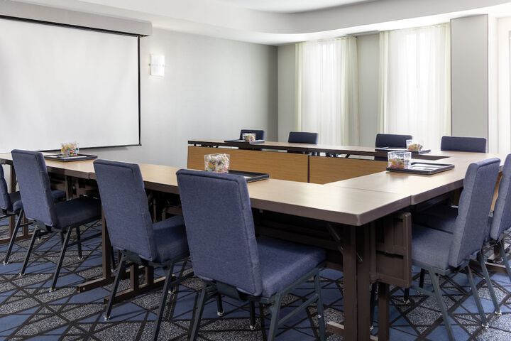 Courtyard by Marriott Ontario Rancho Cucamonga