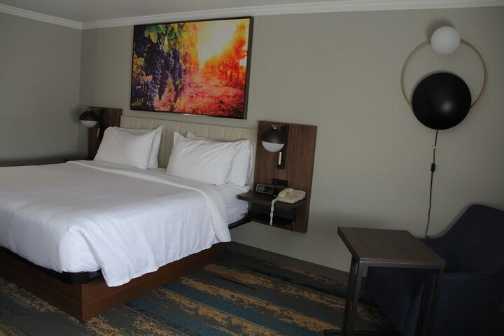 Room 54 of 97