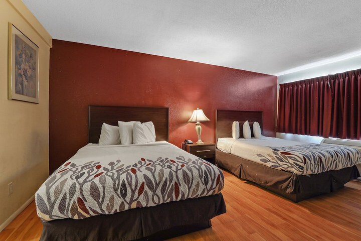 Room 28 of 30