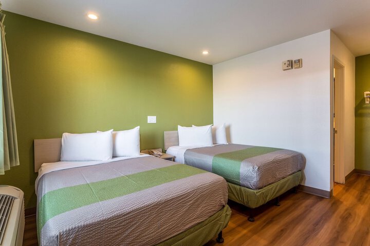 Room 28 of 29