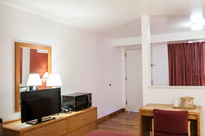 Room 16 of 34