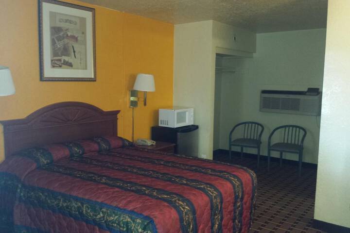 Room 30 of 51
