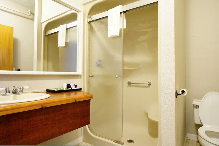 Room 64 of 153
